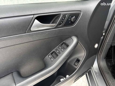 Volkswagen Jetta 2012 серый - фото 19