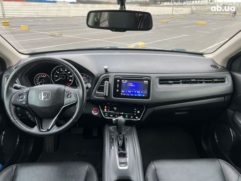 Honda HR-V 2016 серый - фото 18