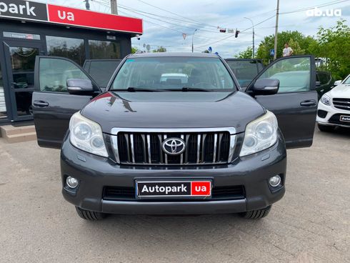 Toyota Land Cruiser Prado 2011 серый - фото 22