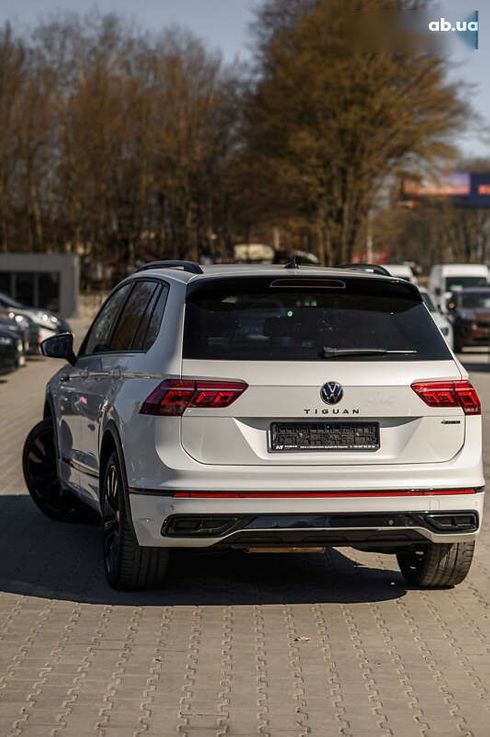 Volkswagen Tiguan 2021 - фото 10