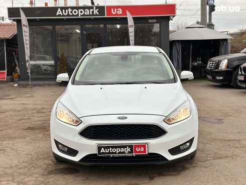 Ford Focus 2017 белый - фото 2