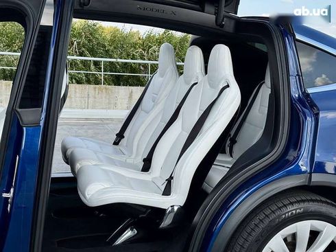Tesla Model X 2016 - фото 22