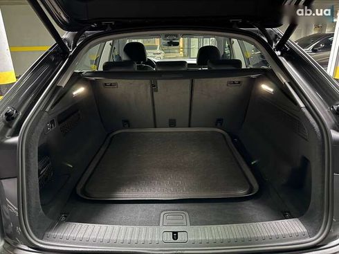 Audi Q8 2019 - фото 30