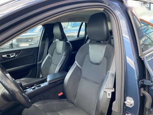 Volvo V60 2019 - фото 19