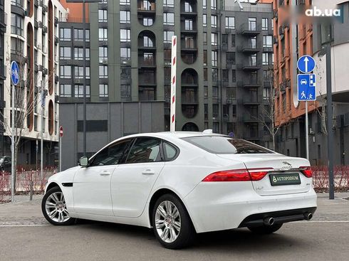 Jaguar XF 2016 - фото 2