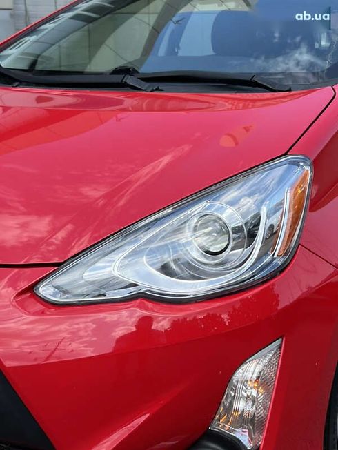 Toyota Prius 2015 - фото 14