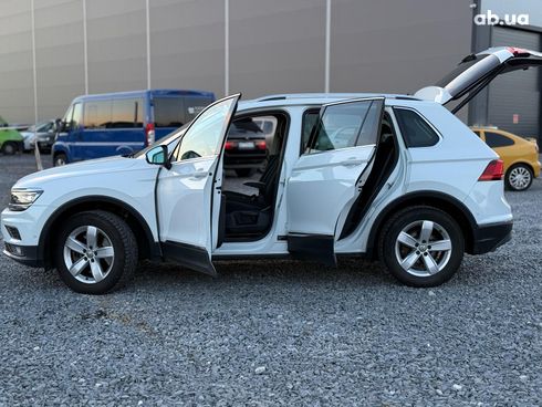 Volkswagen Tiguan 2017 белый - фото 27
