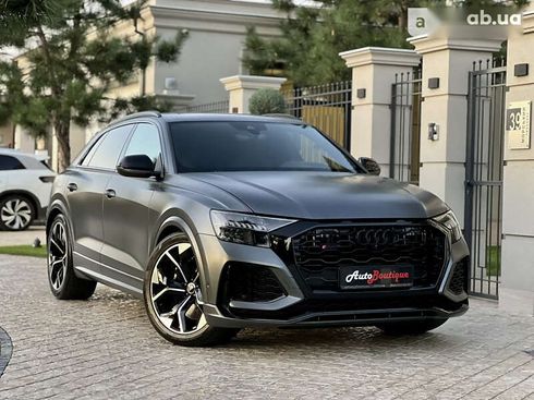 Audi RS Q8 2021 - фото 22