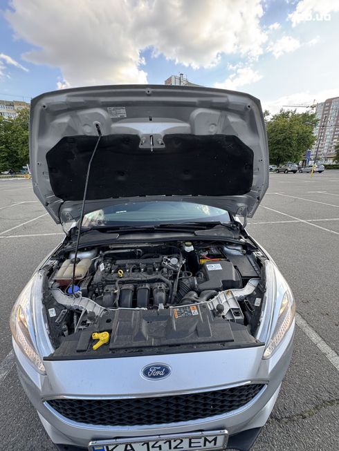 Ford Focus 2018 серебристый - фото 9