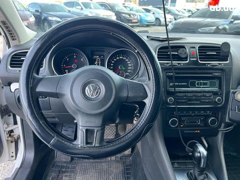 Volkswagen Golf 2012 белый - фото 22