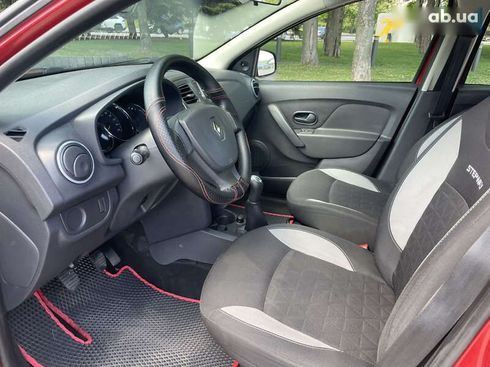 Renault Sandero 2014 - фото 17