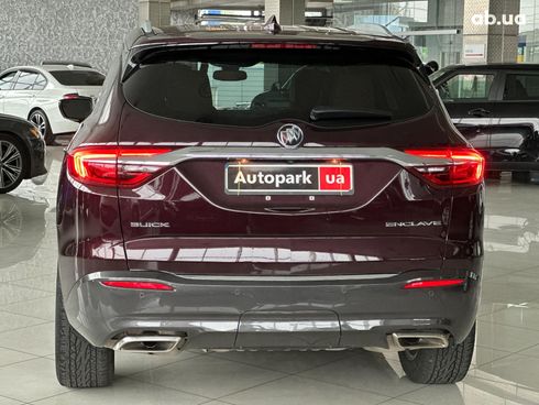 Buick Enclave 2018 красный - фото 17