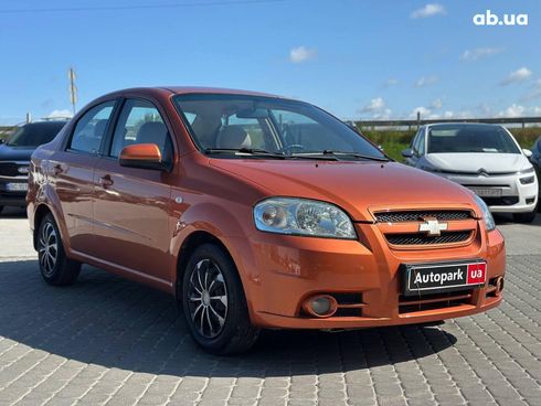 Chevrolet Aveo 2007 оранжевый - фото 12