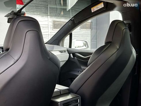 Tesla Model X 2018 - фото 17