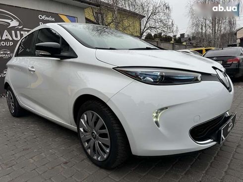 Renault Zoe 2016 - фото 14