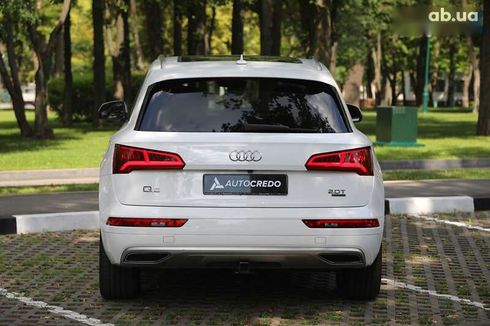 Audi Q5 2018 - фото 5