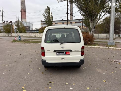 Toyota HiAce 2007 белый - фото 12