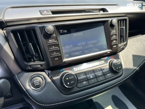 Toyota RAV4 2017 - фото 13