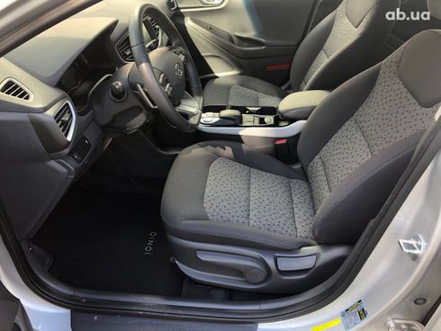 Hyundai IONIQ Electric 2018 - фото 17