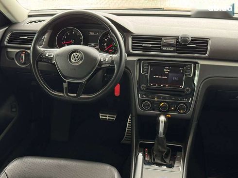 Volkswagen Passat 2017 - фото 21