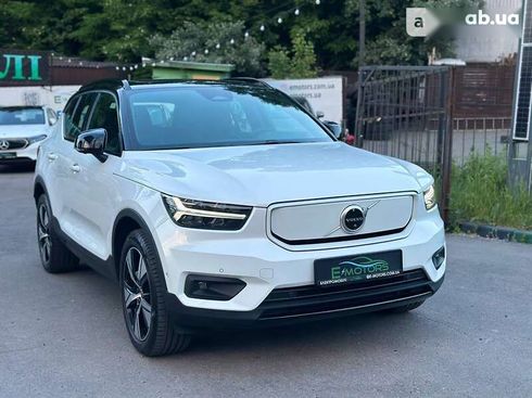 Volvo XC40 2023 - фото 3