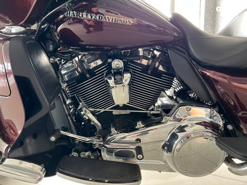 Harley-Davidson FLHX 2018 красный - фото 20