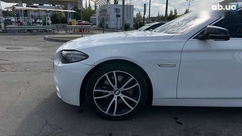 BMW 5 серия 2014 - фото 11
