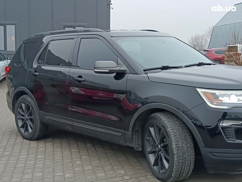 Ford Explorer 2018 черный - фото 18