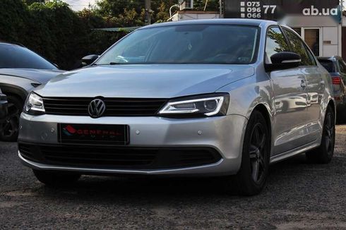 Volkswagen Jetta 2012 - фото 2