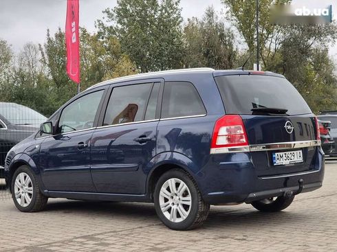 Opel Zafira 2011 - фото 17