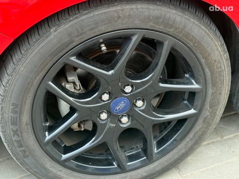 Ford Focus 2016 красный - фото 30