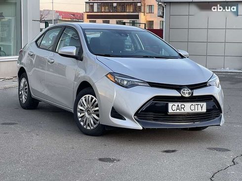 Toyota Corolla 2018 - фото 2