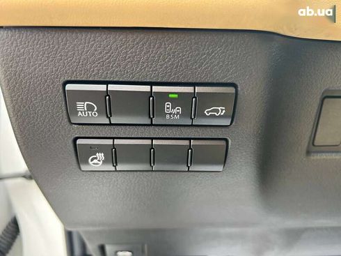 Lexus NX 2020 - фото 30