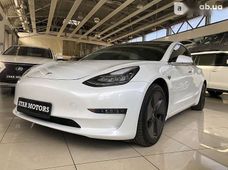 Продаж вживаних Tesla Model 3 2020 року - купити на Автобазарі