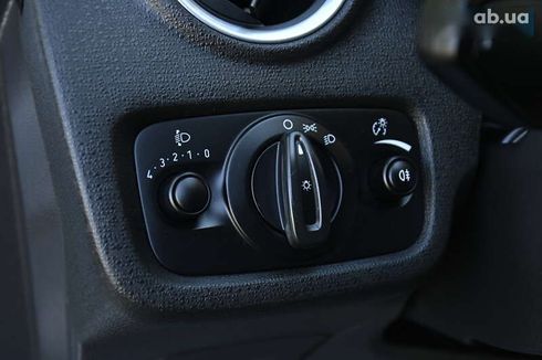 Ford Fiesta 2017 - фото 20
