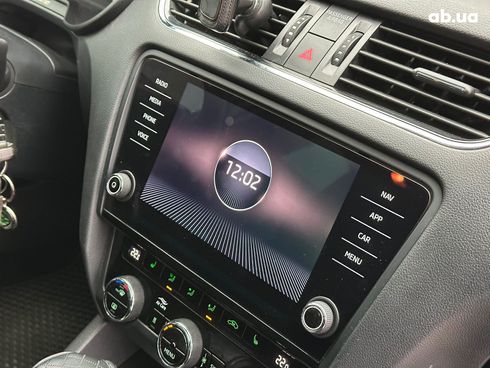 Skoda Octavia 2018 серый - фото 23