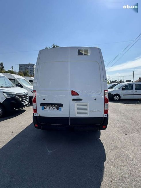 Renault Master 2021 - фото 8
