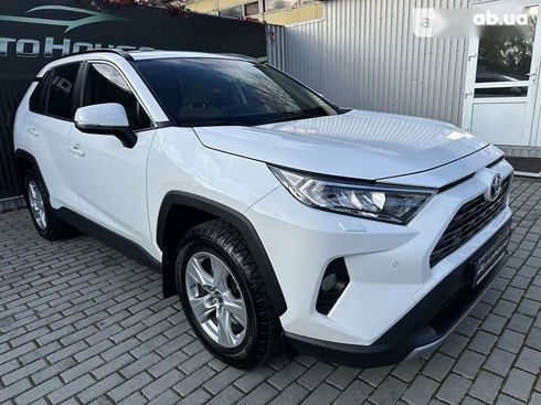 Toyota RAV4 2019 - фото 8