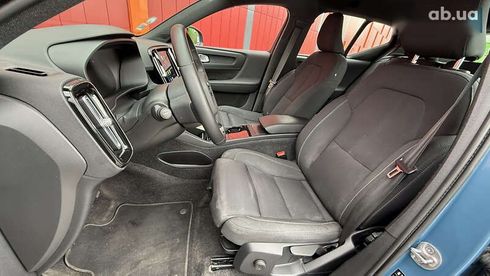 Volvo XC40 2022 - фото 21