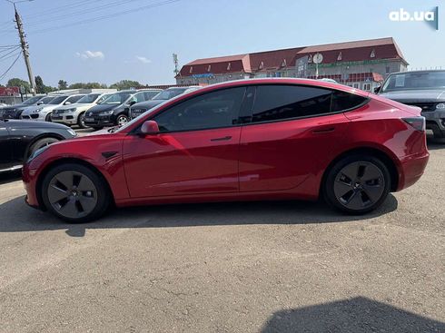 Tesla Model 3 2021 - фото 9