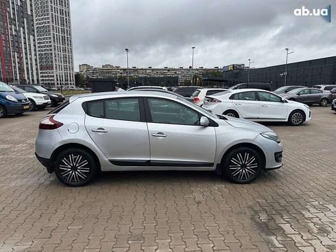 Renault Megane 2015 - фото 7