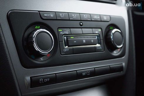 Skoda Octavia 2011 - фото 19
