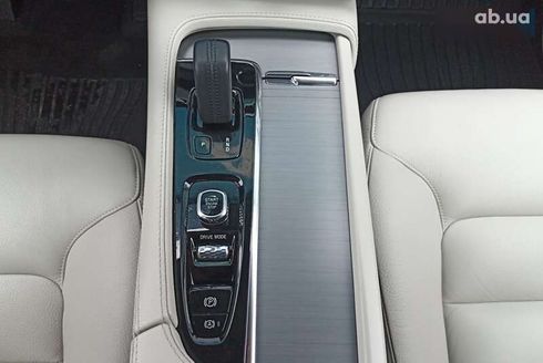 Volvo XC90 2020 - фото 14