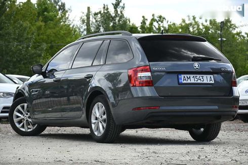 Skoda Octavia 2017 - фото 9