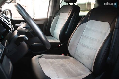 Volkswagen Multivan 2017 - фото 20