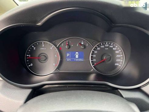 Kia Carens 2013 - фото 9