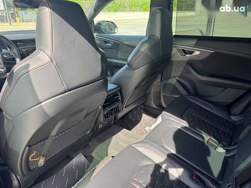 Audi RS Q8 2020 - фото 28