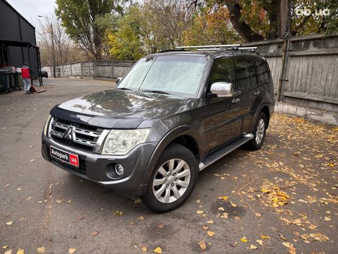 Mitsubishi Pajero Wagon 2011 серый - фото 2