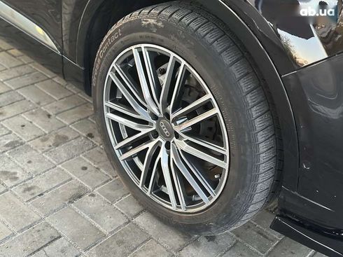 Audi Q7 2017 - фото 10