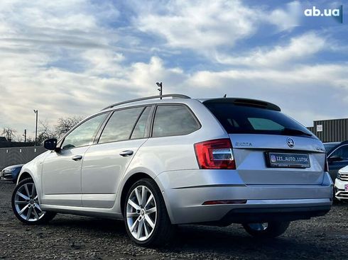 Skoda Octavia 2020 - фото 6